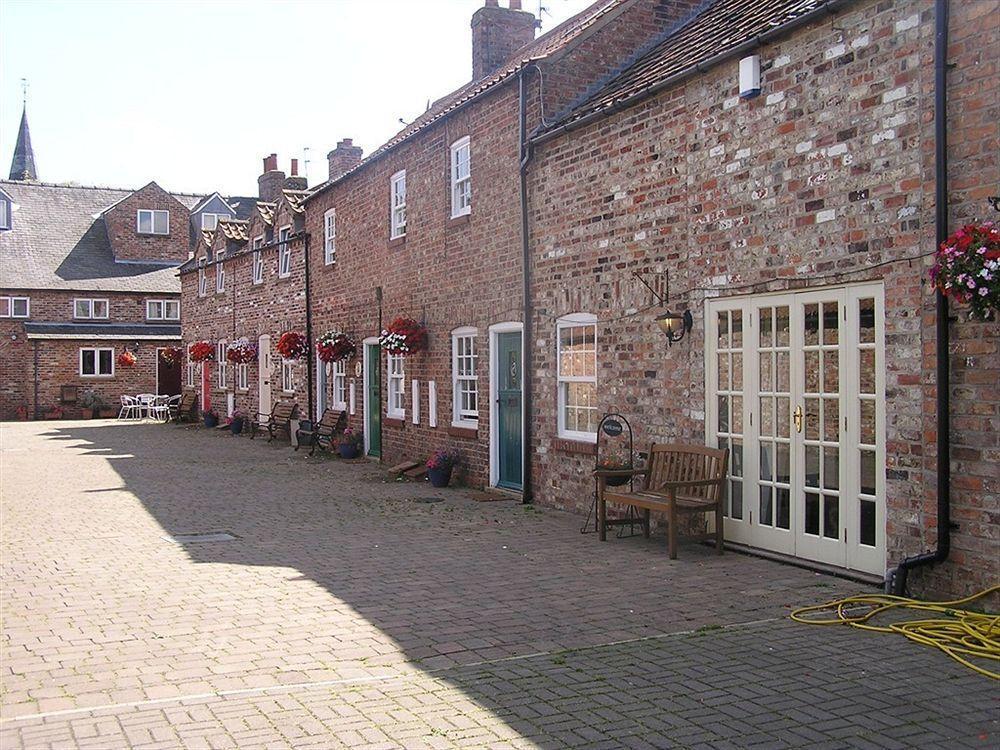 Orillia House B&B & Holiday Cottages Stockton-on-the-Forest エクステリア 写真