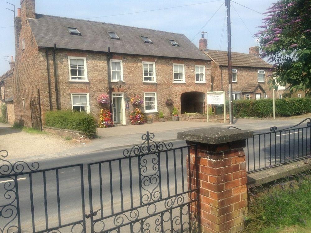 Orillia House B&B & Holiday Cottages Stockton-on-the-Forest エクステリア 写真